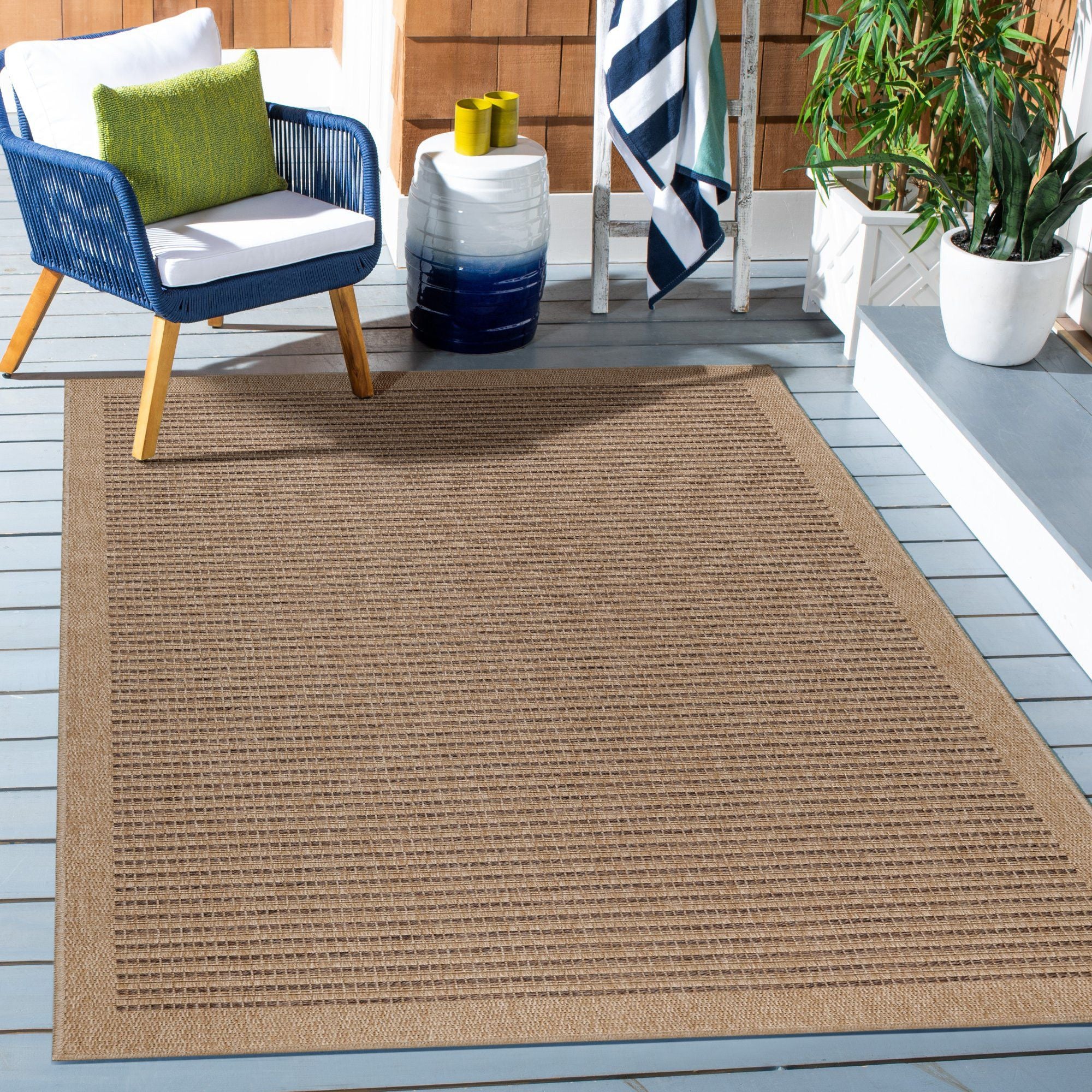 Dhaka Outdoorteppich | Vintage Design mit feinen Linien