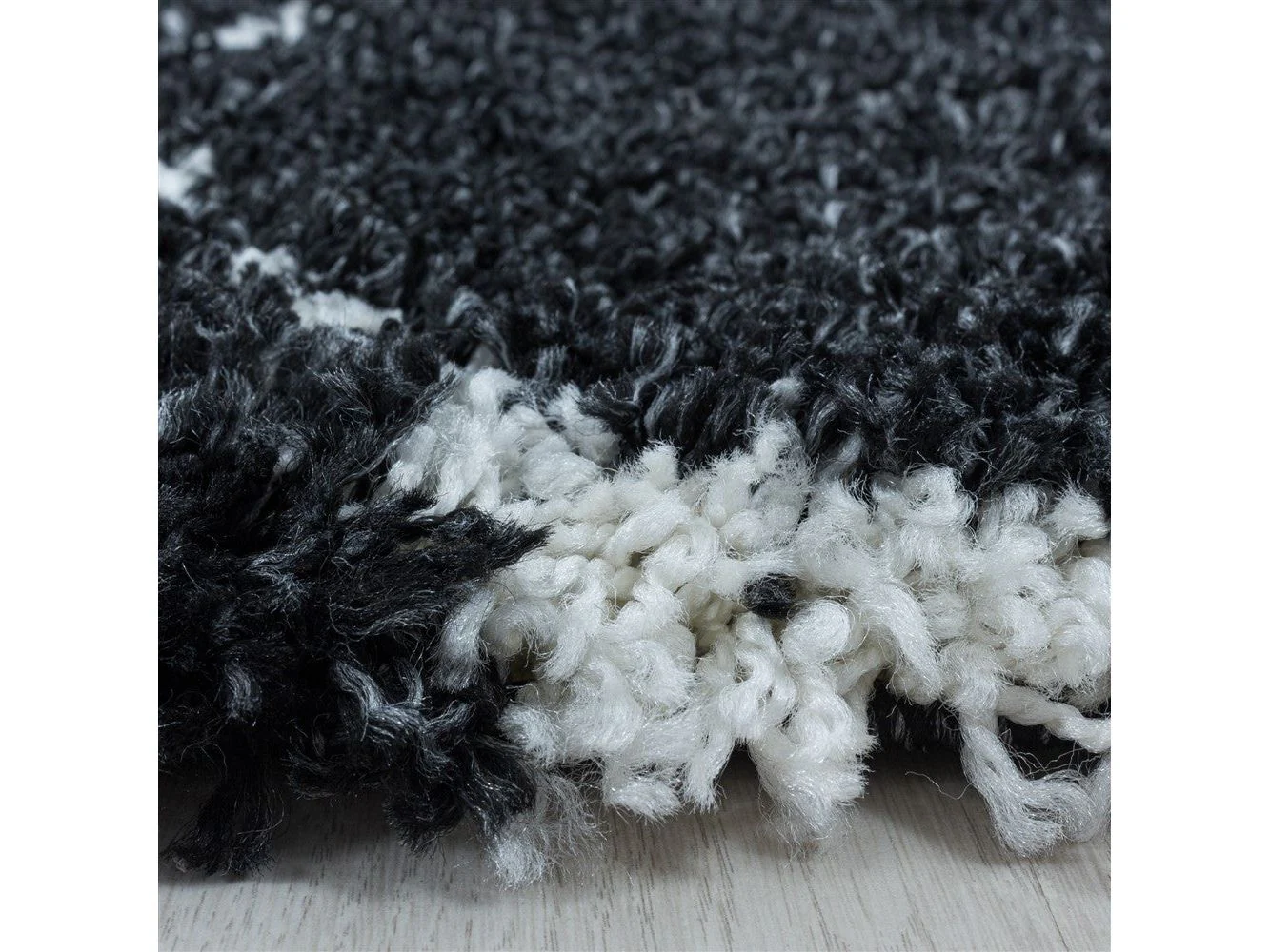 Hochflor Teppich Jacquard Muster – weich & modern - Image 3