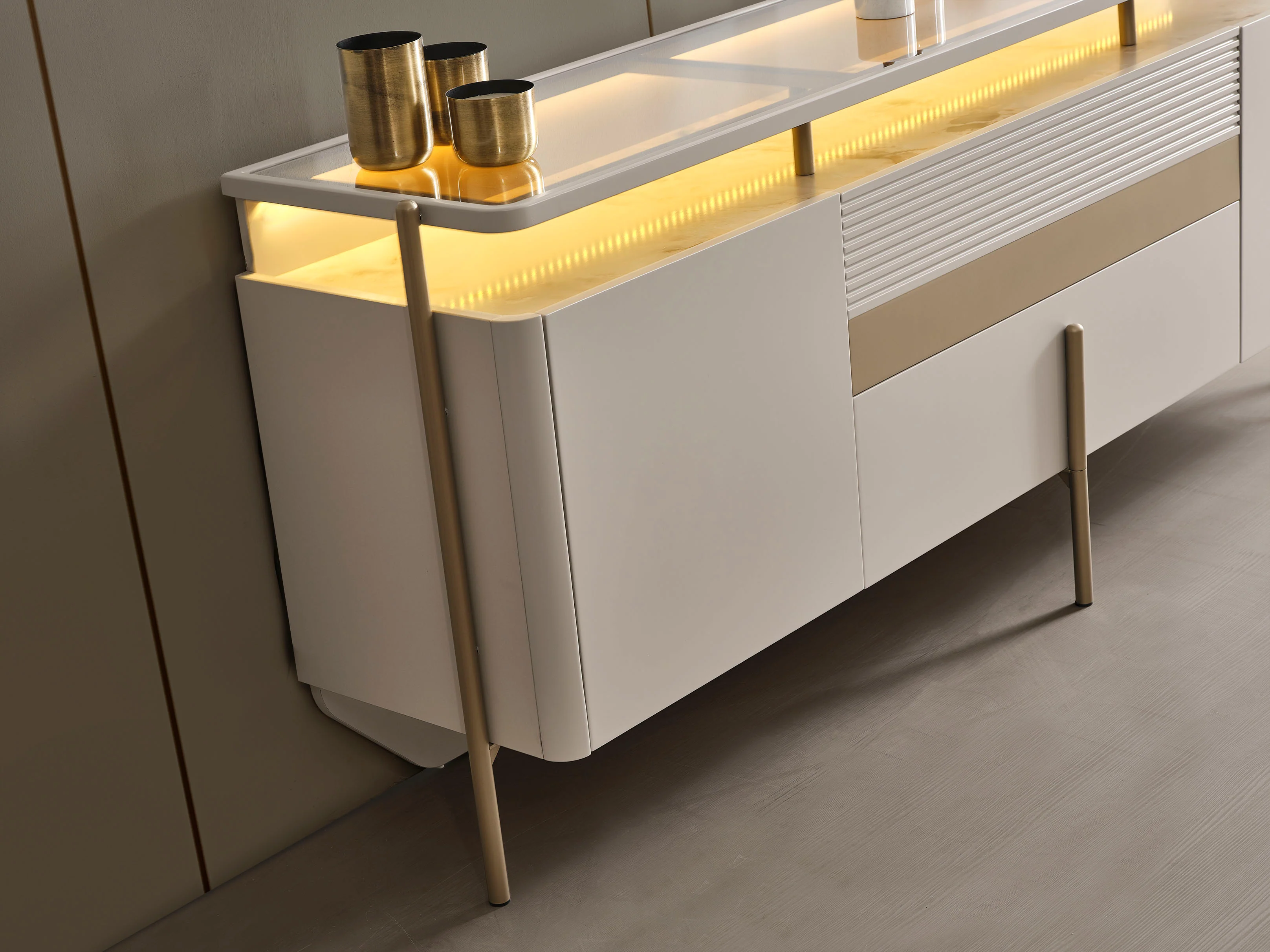 Vega Sideboard mit Spiegel - Image 3
