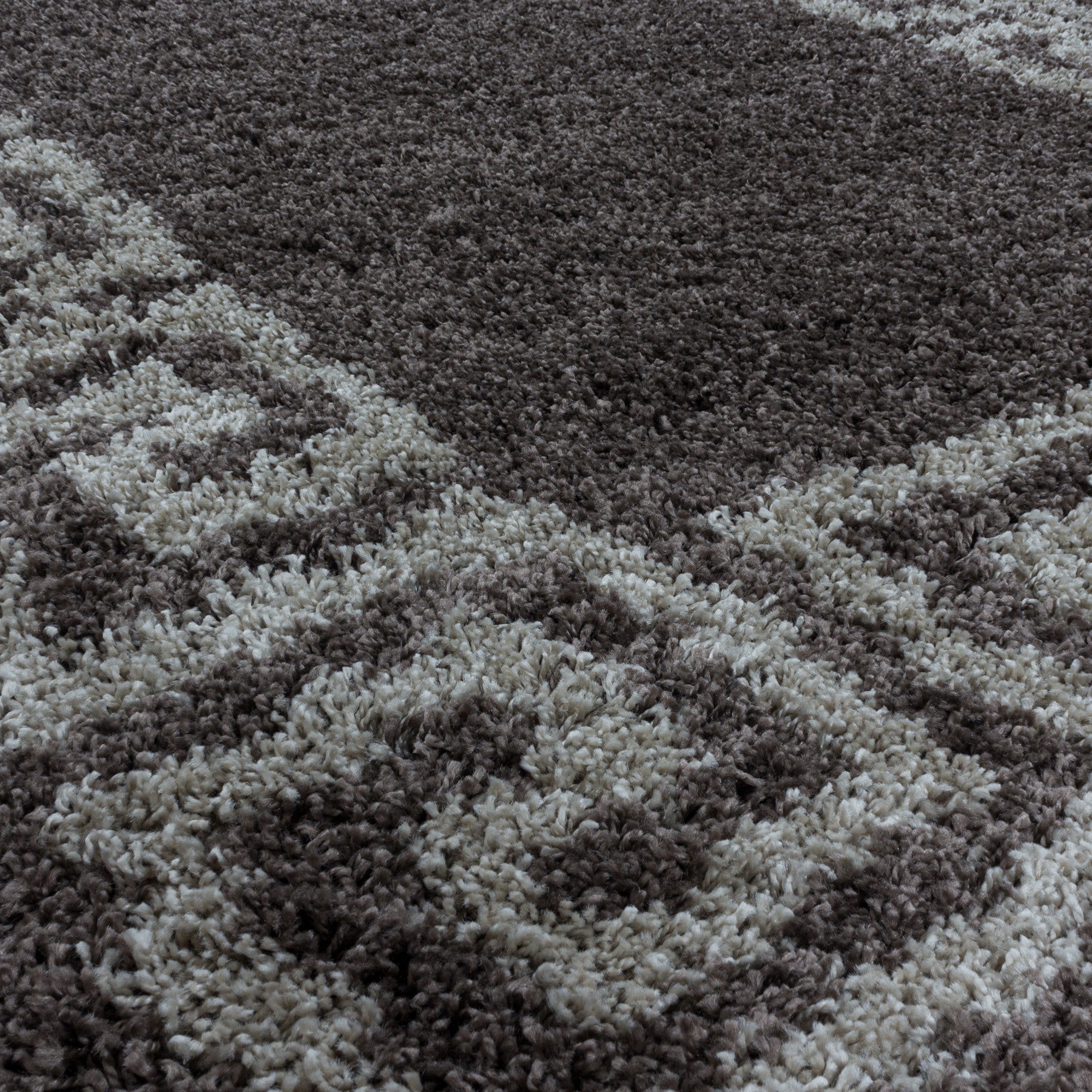Brauner Hochflor Teppich | Antikes Muster, creme Bordüre - Image 7